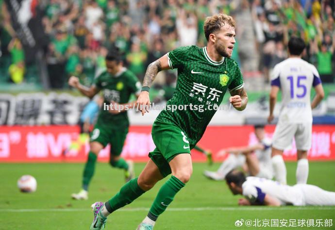 北京国安客场战胜对手，冲击联赛冠军势头强烈