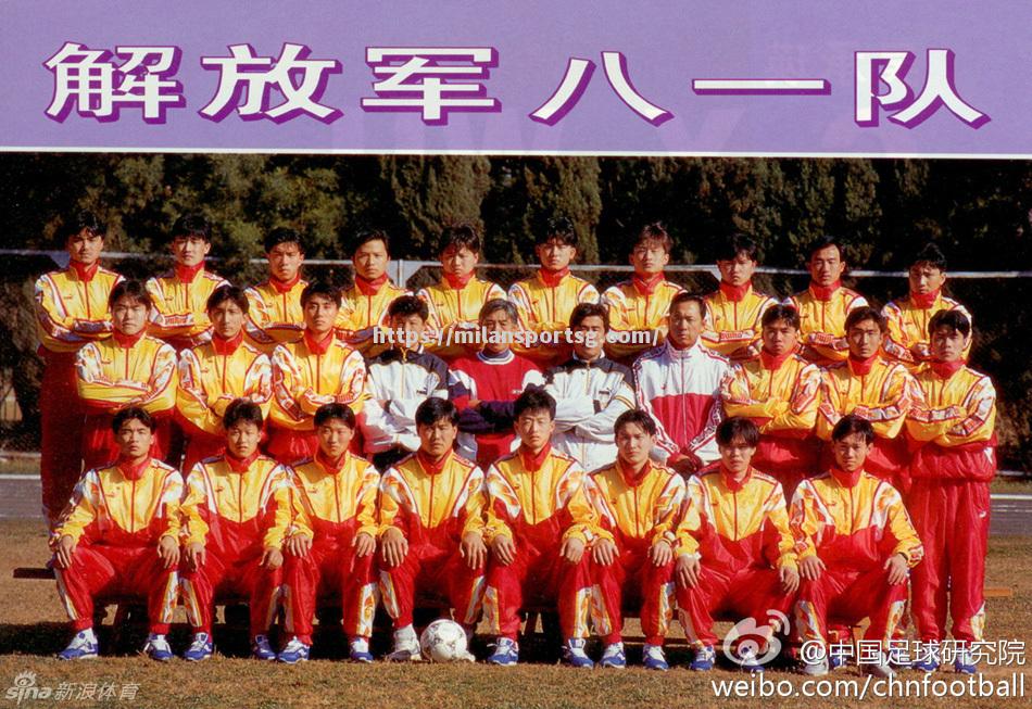 中国足球职业联赛即将拉开帷幕，强队逐鹿纷争