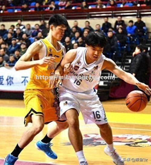米兰体育-希腊击剑选手表现出色，实力碾压对手